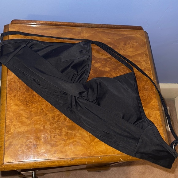 Athleta Other - Athleta swim top
